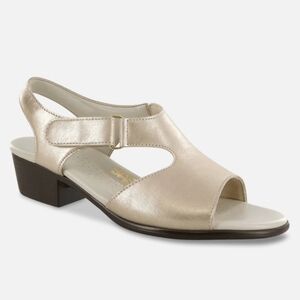 NWOT SAS. Suntimer comfort Sandals